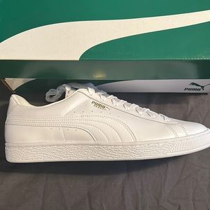 White puma sneaker size 11